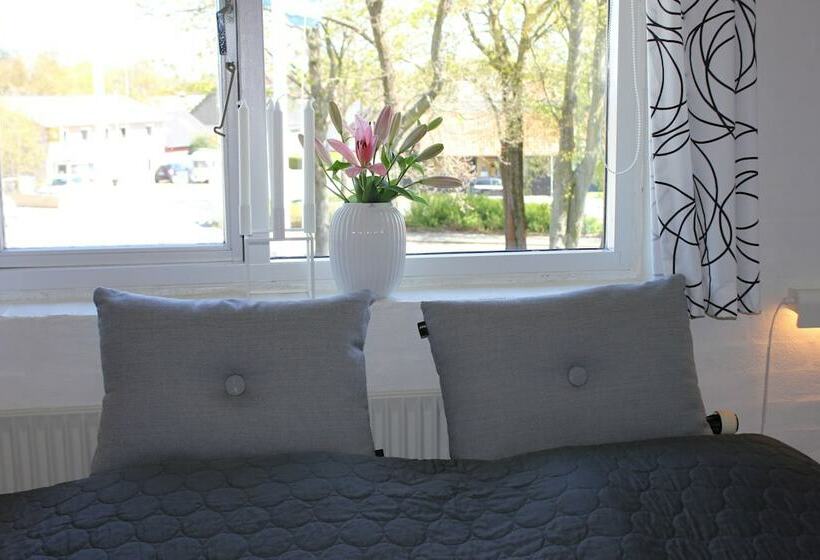 חדר סטנדרט חדר אמבטיה משותף, Koncept