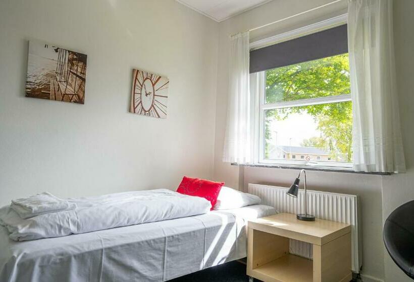 חדר סטנדרט חדר אמבטיה משותף, Koncept