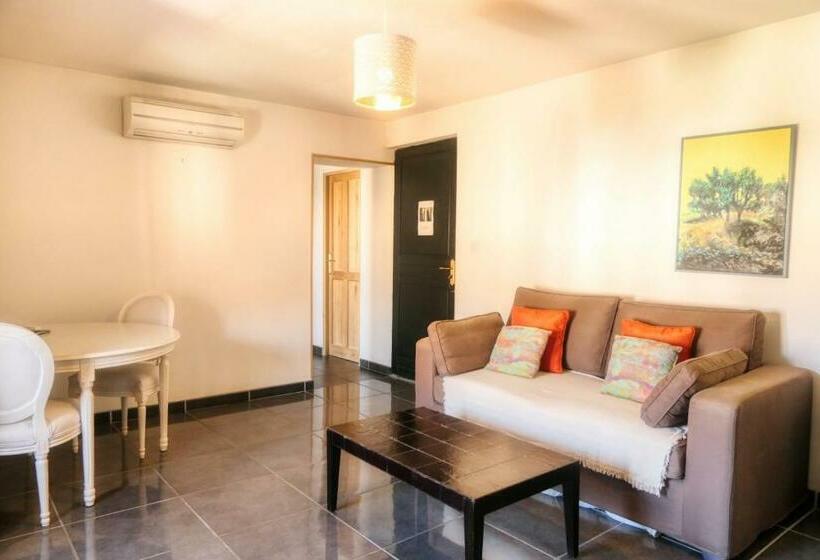 Люкс, A Propos  Suites Et Chambres