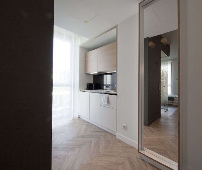 Студия Стандарт, Smartments Business München Parkstadt Schwabing