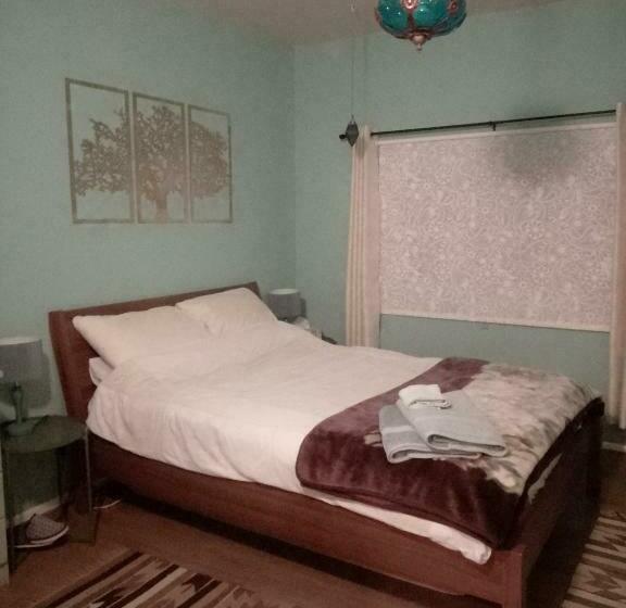 اتاق استاندارد با چشمانداز باغ, The Little B&b On The Hill