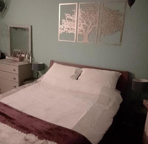 اتاق استاندارد با چشمانداز باغ, The Little B&b On The Hill