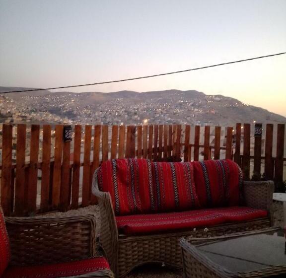 اتاق استاندارد با چشمانداز باغ, The Little B&b On The Hill