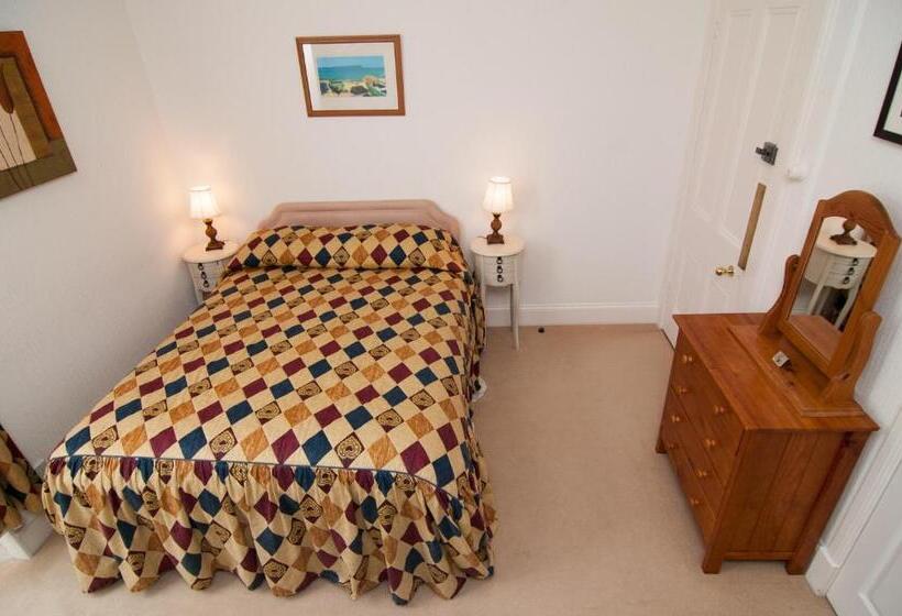 Номер Стандарт, Kilmichael House