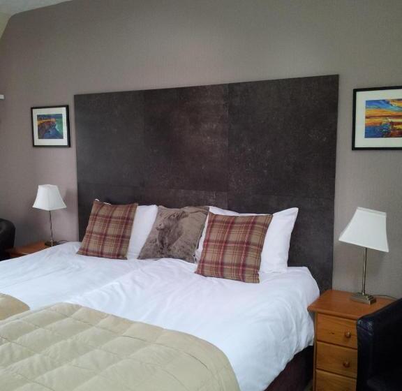 Номер Стандарт, Kilmichael House