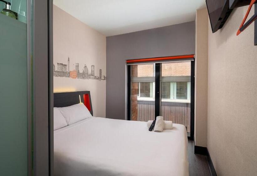 スタンダードルーム, Easyhotel Birmingham