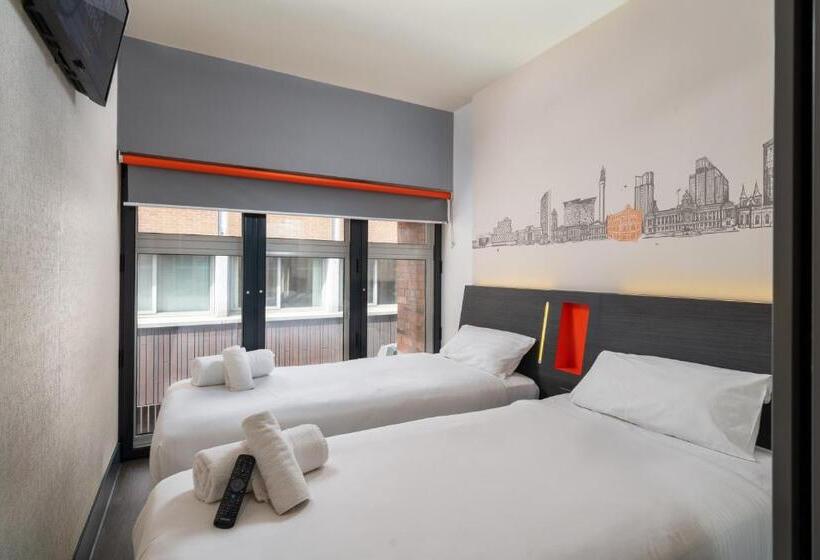 スタンダードルーム, Easyhotel Birmingham