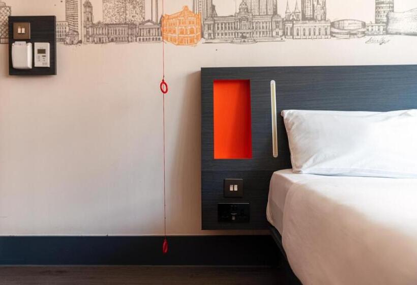身障者適用スタンダードルーム, Easyhotel Birmingham