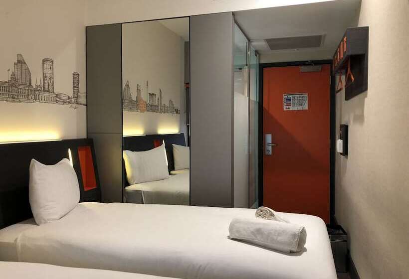 スタンダードルーム, Easyhotel Birmingham