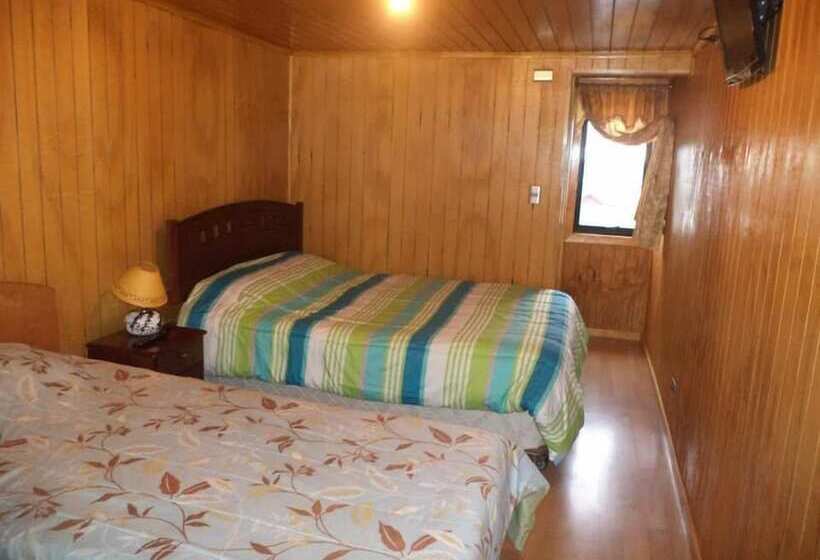 اتاق استاندارد سه نفره, Hostal Lagunitas