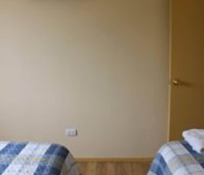 اتاق استاندارد سه نفره, Hostal Lagunitas