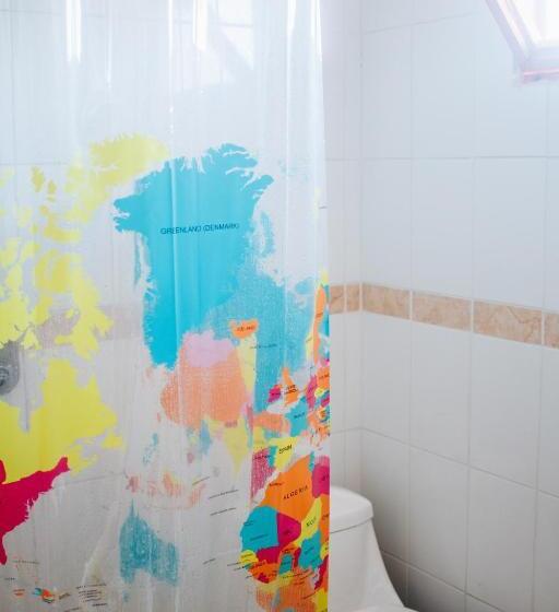 ルームシェアのワンベッド, Hostal Valle Mistral