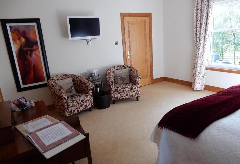 חדר אקזקיוטיב, Arden Country House