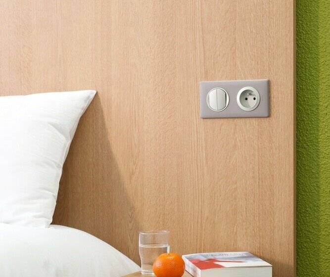 Номер Стандарт, B&b Hotel Nîmes Ville Active, Parking Sécurisé Gratuit