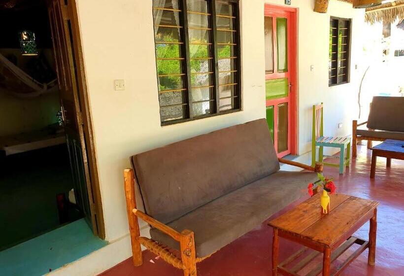 جناح جونيور مزوَّد بتراس, Fontaine Garden Village