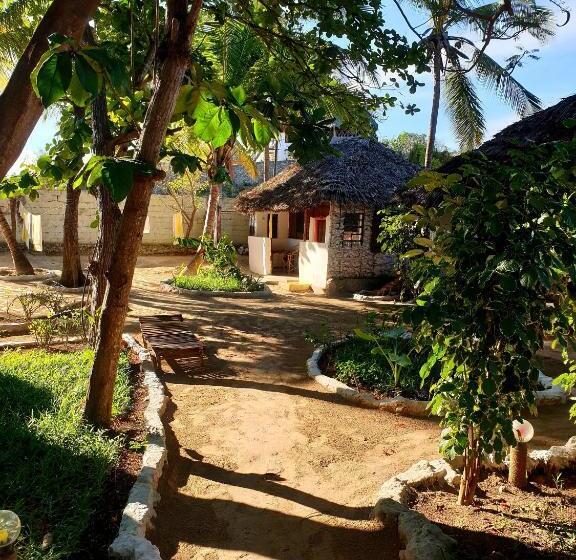 بنجلو قياسى مطلّ علي الحديقة, Fontaine Garden Village