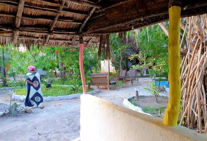 بنجلو قياسى, Fontaine Garden Village