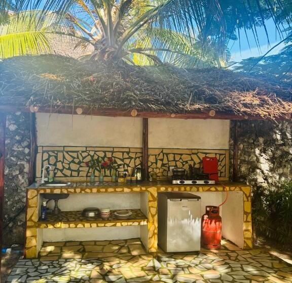 جناح جونيور مزوَّد بتراس, Fontaine Garden Village