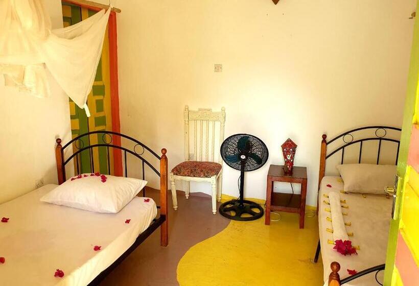 غرفة قياسية, Fontaine Garden Village