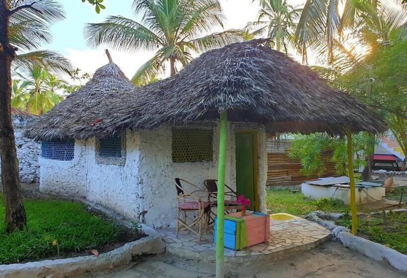 بنجلو قياسى, Fontaine Garden Village