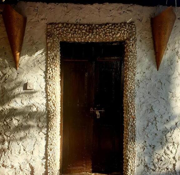 إستوديو قياسى, Fontaine Garden Village