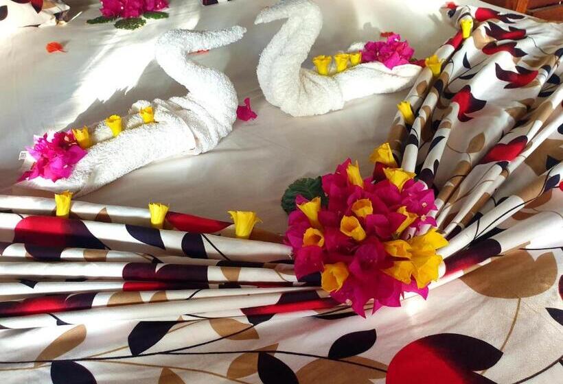 إستوديو قياسى, Fontaine Garden Village