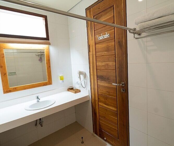 수피리어 룸, Komodo Lodge