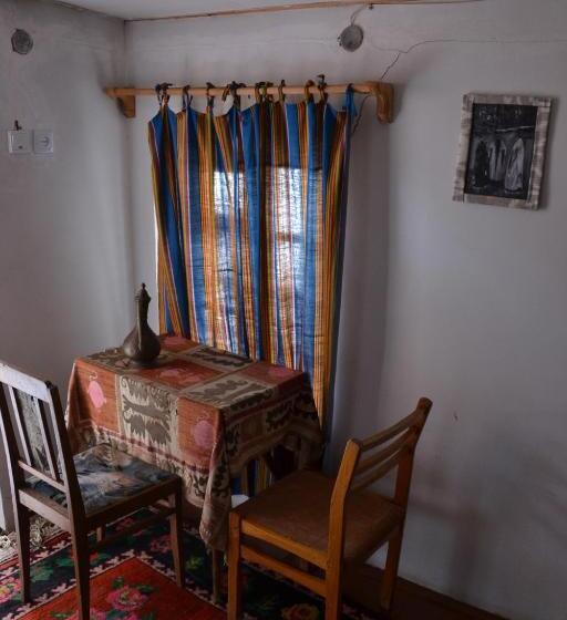 Quarto Estandar, Legende
