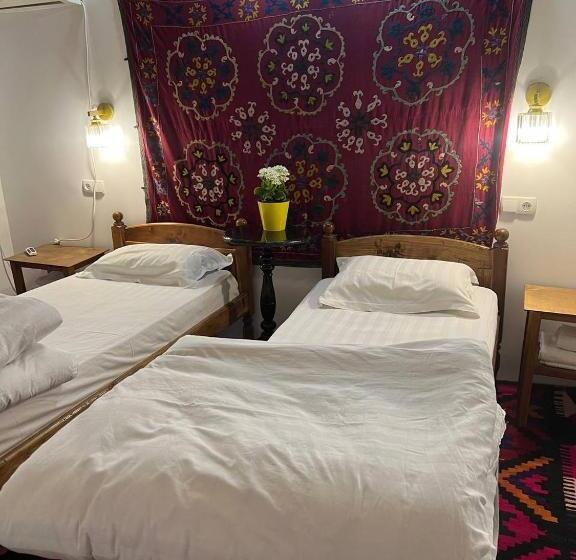 غرفة قياسية, Legende