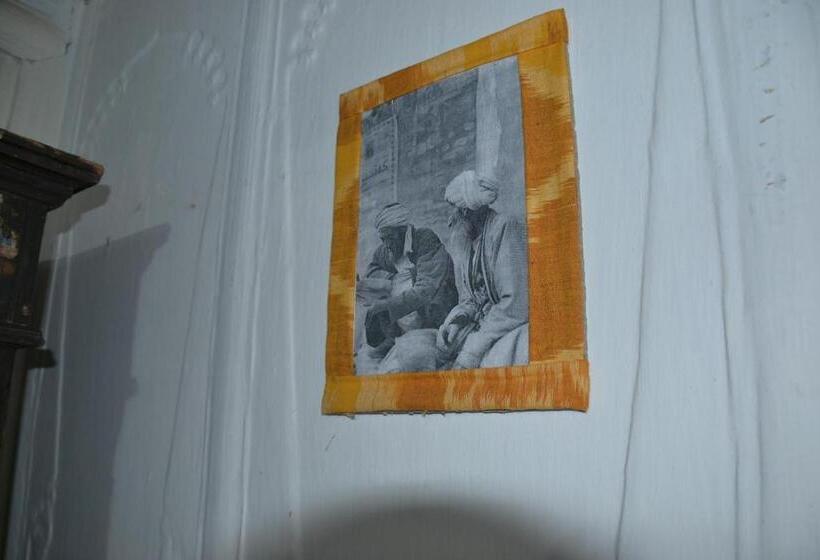 غرفة قياسية ثلاثية, Legende