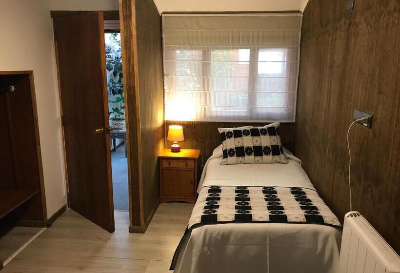 اتاق استاندارد سه نفره, Luanco