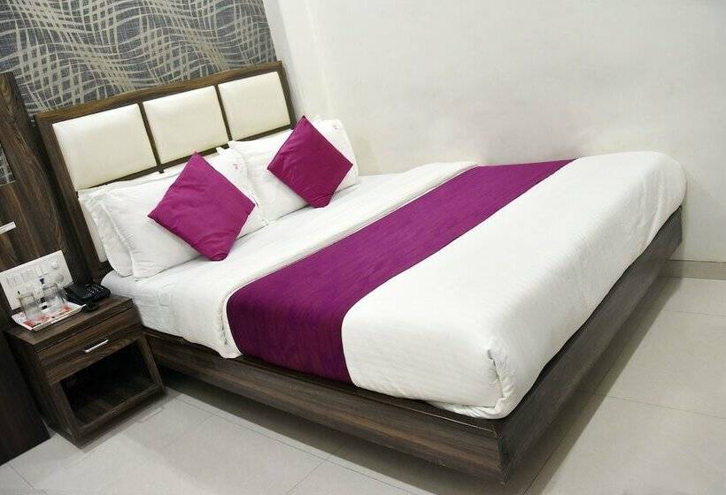 デラックスルーム, Sanjary Palace