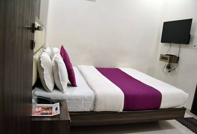 デラックスルーム, Sanjary Palace