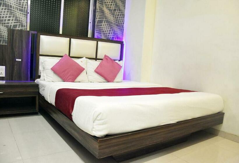 デラックスルーム, Sanjary Palace