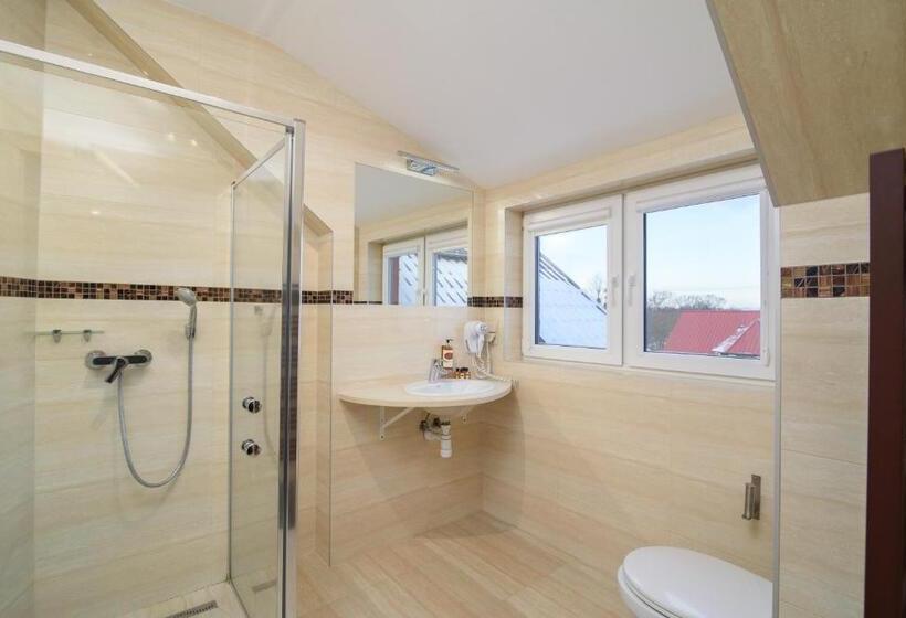 Superior suite with balcony, Spa Activia