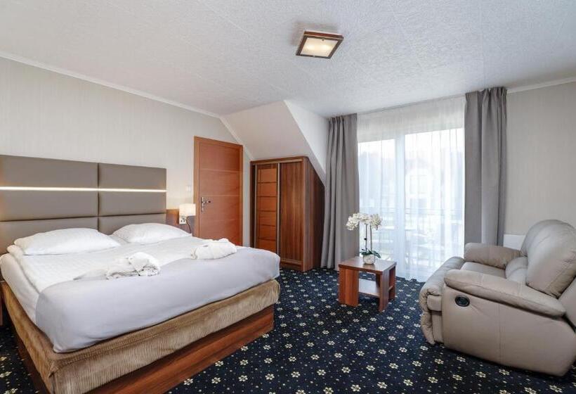 Superior suite with balcony, Spa Activia