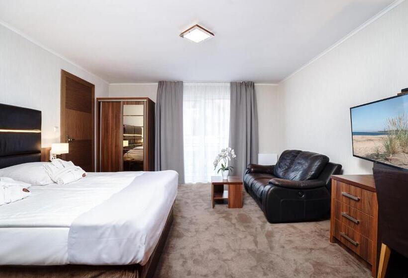 Superior suite with balcony, Spa Activia