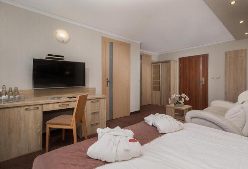 اتاق خانوادگی, Spa Activia