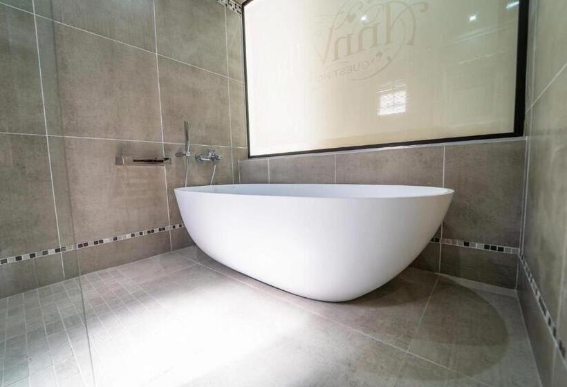 جناح, Annvilla Guesthouse