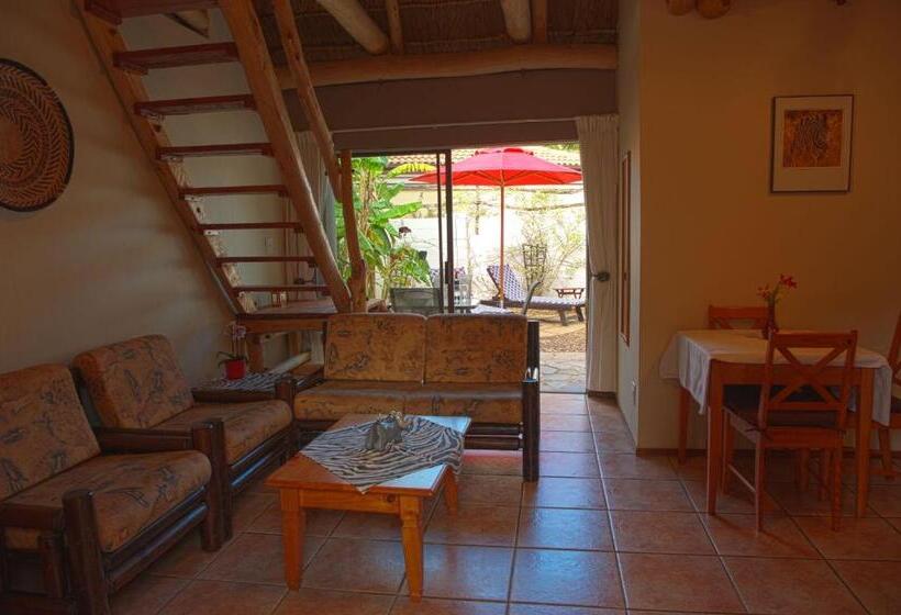 1ベッドルームドゥプレックスアパートメント, Easy Five Guest House