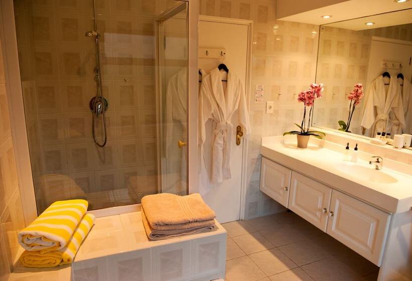 キングサイズベッドのスタンダードルーム, Easy Five Guest House