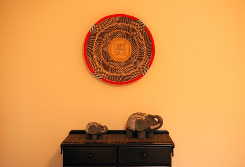 キングサイズベッドのスタンダードルーム, Easy Five Guest House