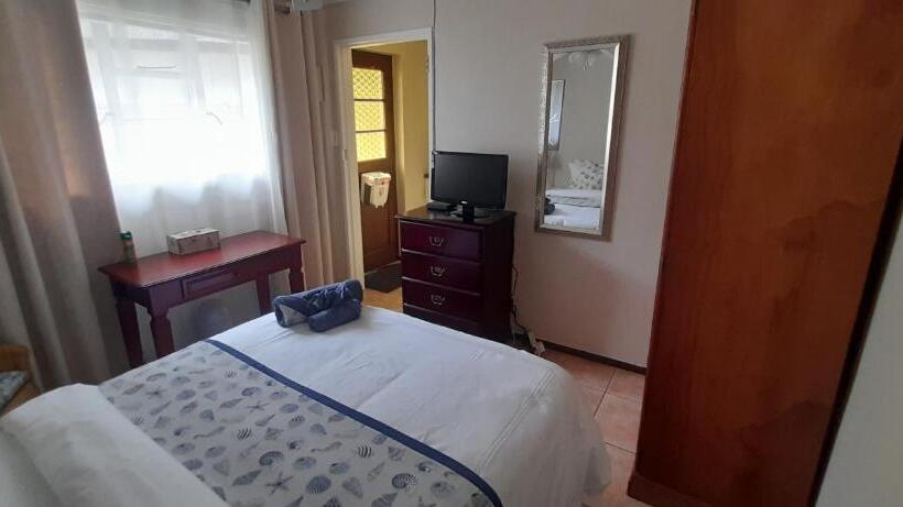 エコノミールーム, Easy Five Guest House