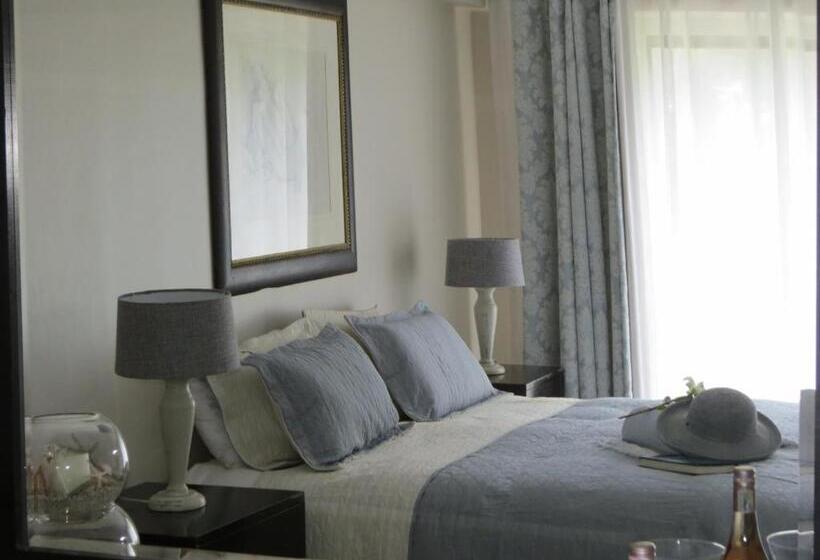 キングサイズベッドのデラックスルーム, Easy Five Guest House