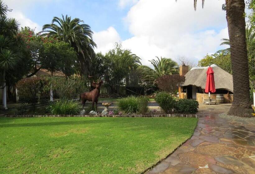 キングサイズベッドのデラックスルーム, Easy Five Guest House