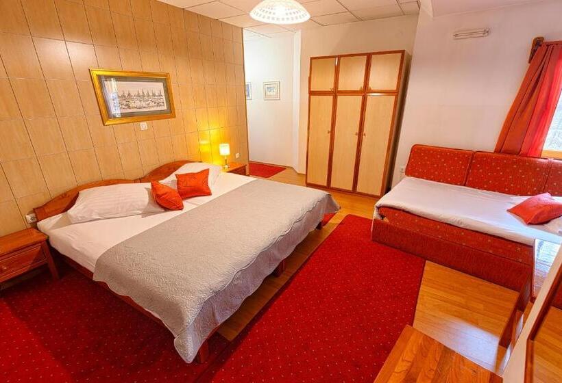 غرفة قياسية ثلاثية, Pansion Maltar Varaždin