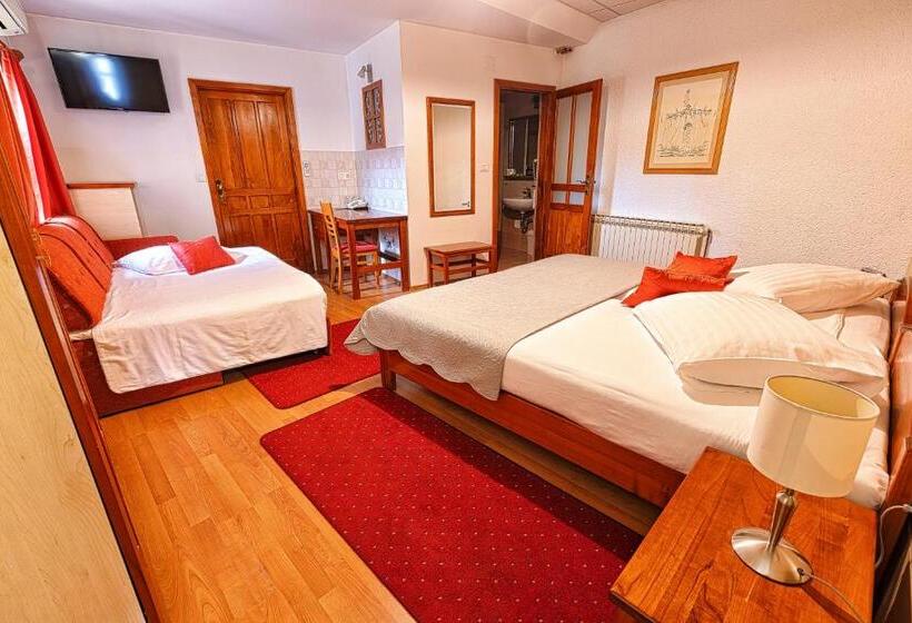 غرفة قياسية ثلاثية, Pansion Maltar Varaždin