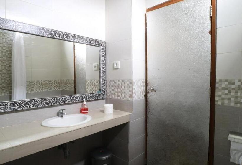 غرفة ديلوكس, Cove Raddeyapa