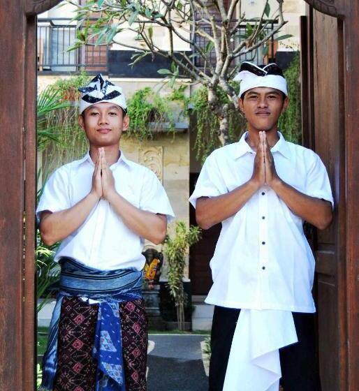 غرفة ديلوكس, Cove Raddeyapa