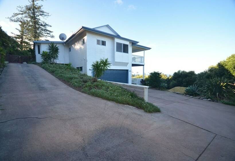 خانه 1 خوابه, The White House